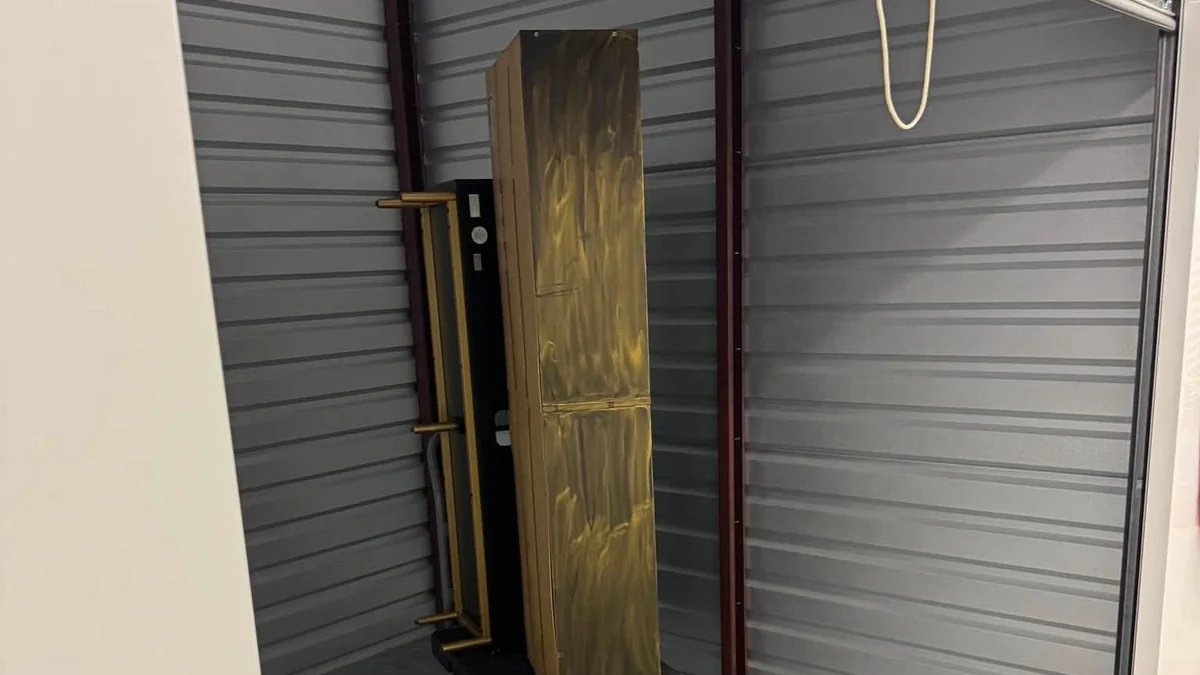Storage Unit Has to Be Empty by Month End? Start Here