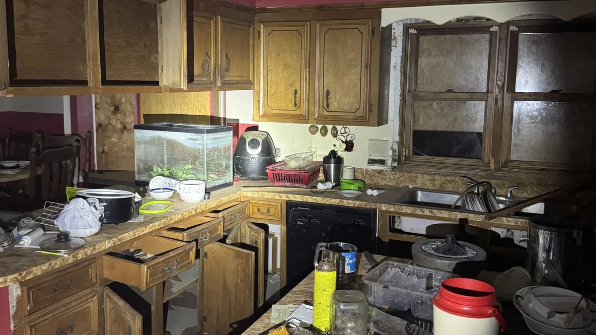 Handling an Estate Cleanout When the Family Has Enough to Carry
